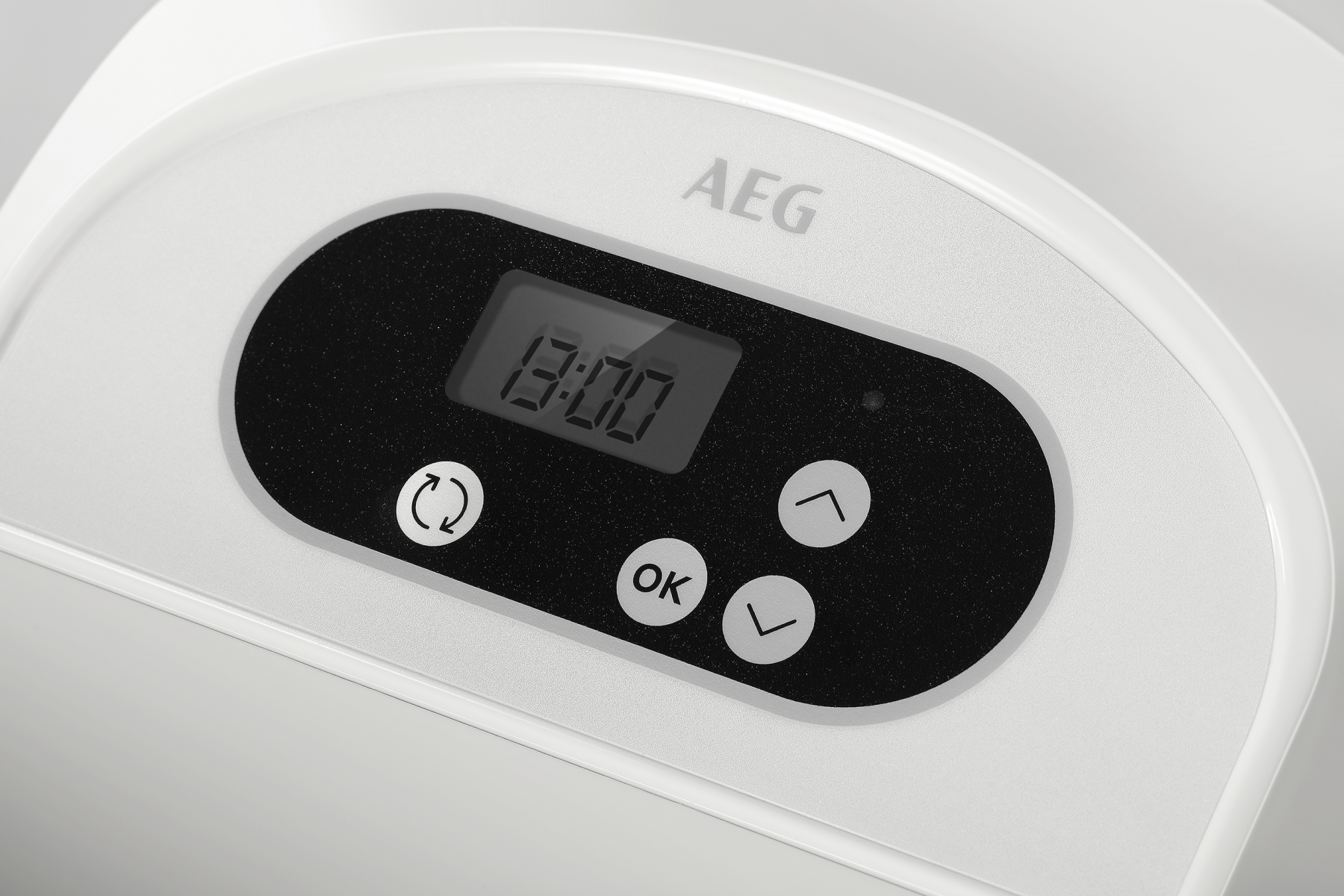 AEG Slim Desclacificador de 14 litros AEG Slim Desclacificador de 14 litros